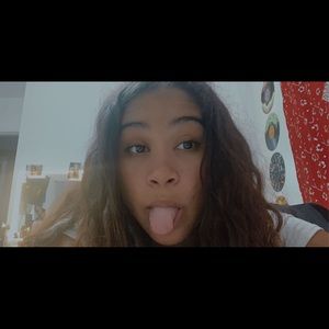 Meet your Posher, April